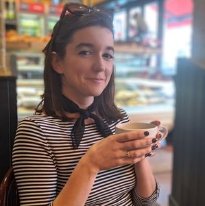 Meet your Posher, Caroline